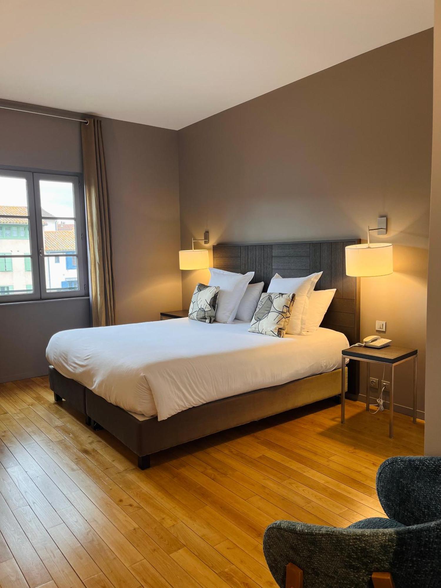 Grand Hotel De Castres Кастр Екстер'єр фото